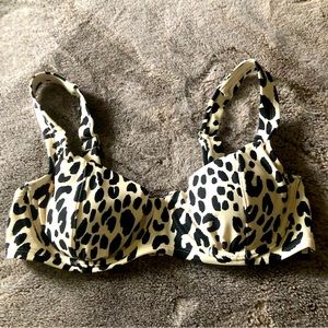 Kona Sol leopard print bathing suit top Size S